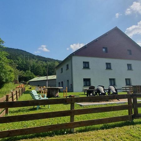 Appart Lievre 4 Etoiles Корнимон Екстериор снимка