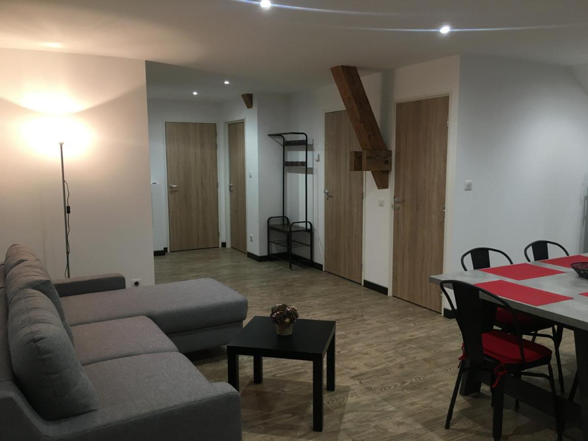 Appart Lievre 4 Etoiles Корнимон Екстериор снимка