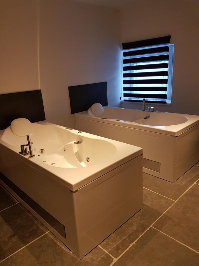 Appart Lievre 4 Etoiles Корнимон Екстериор снимка